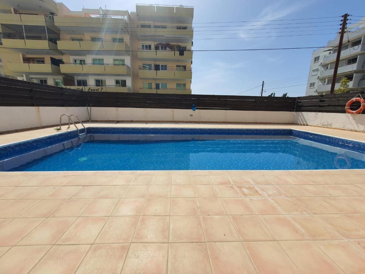 לרנקה Andrea 3-Bedroom Apt In Mackenzie מראה חיצוני תמונה